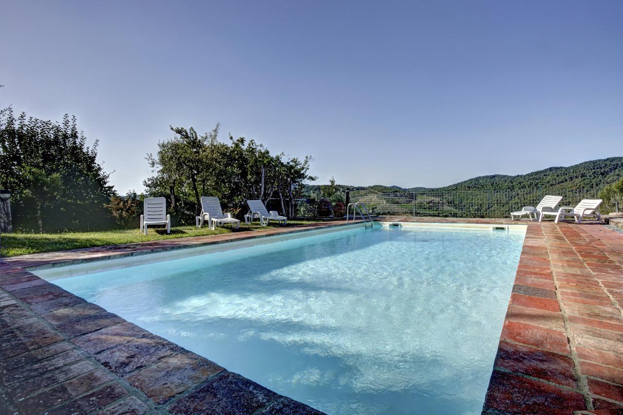 Tulipano Country Resort Джайоле ин Кианти Екстериор снимка